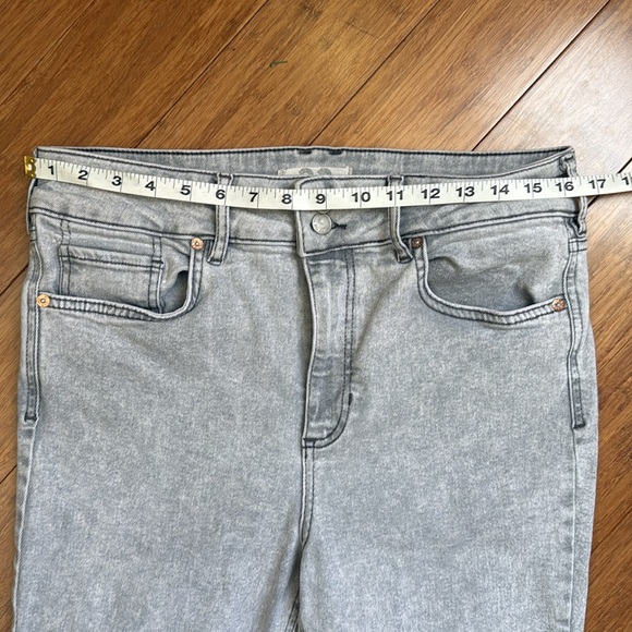 EUC FREE PEOPLE/WE THE FREE Gray 5 Pocket Jeans sz 33 - Picture 5 of 7